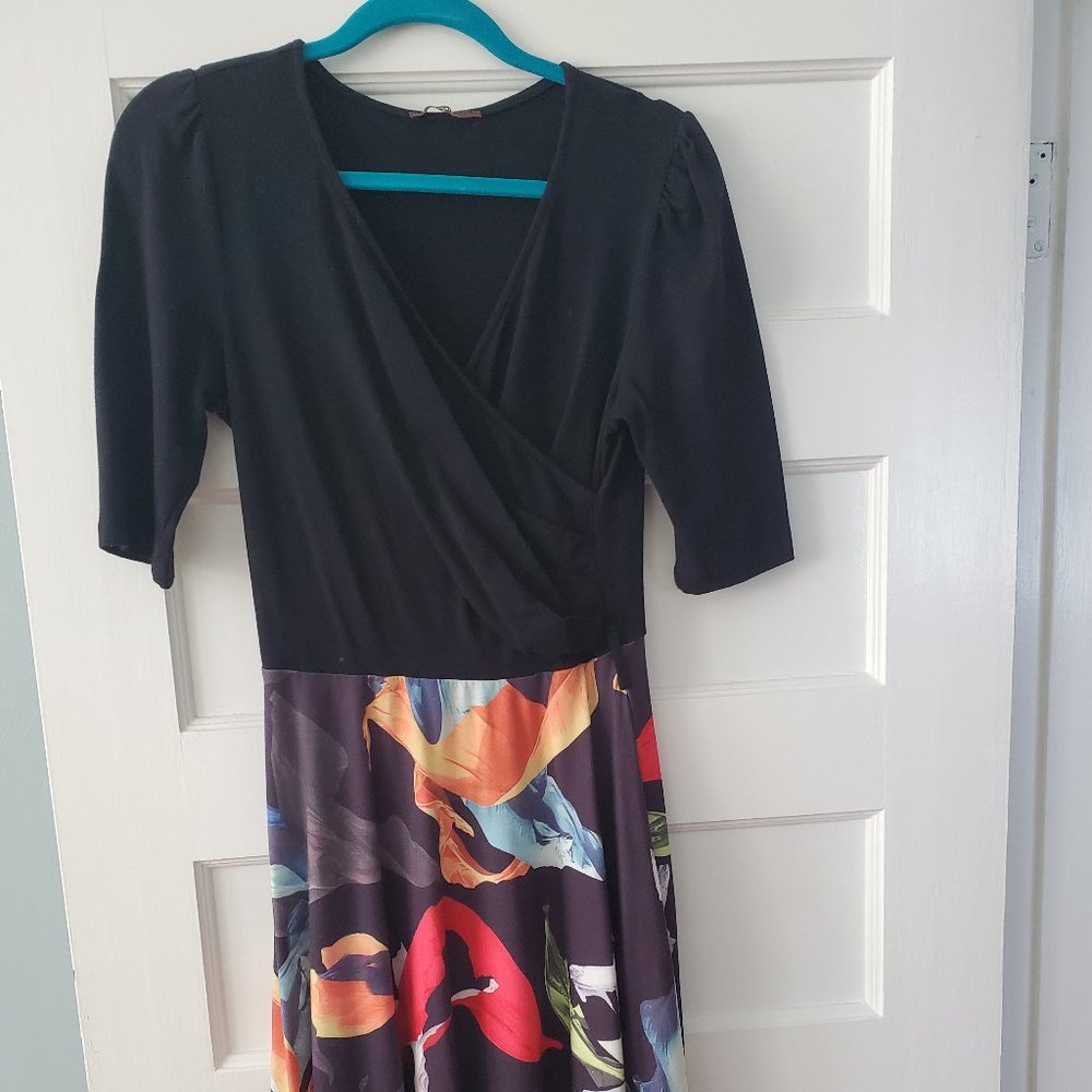 Gaharu Women's Wrap V Neck Dress